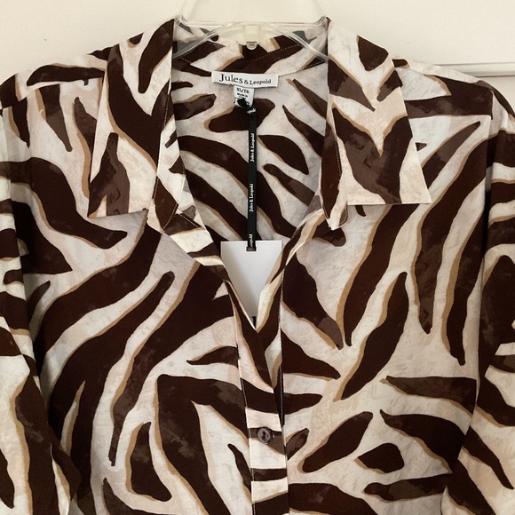 NEW WITH TAG Animal Print Collared Long sleeve woman shirt Size US XL - Picture 3 of 11